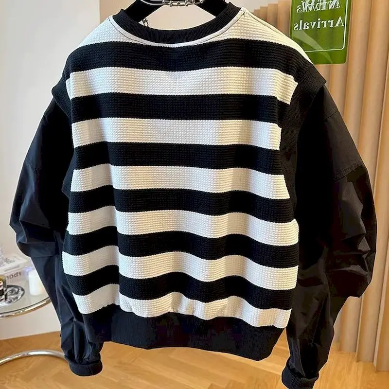 Oversized Pullovers Women Fashion Black White Striped Niche Pullover Tops Casual Loose Fake Two-piece Long Sleeve Tshirt Autumn