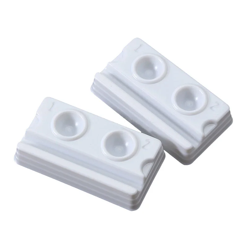 200pcs 2/4 Holes Dental Lab Mixing Watering Moisturizing Plate Dentist Bonding Composite Adhesive Mixing Wells Trays