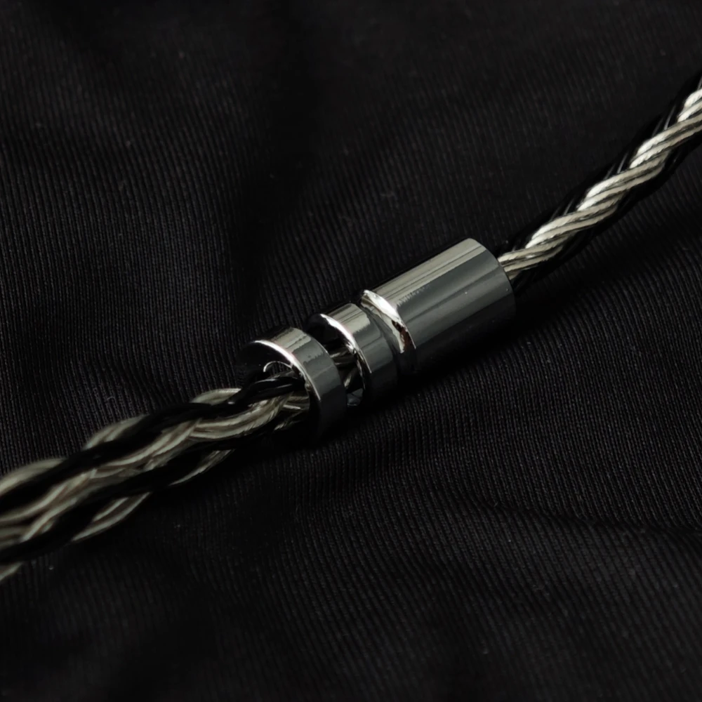 Рисунок 4 - Кабель для обновления Logitech