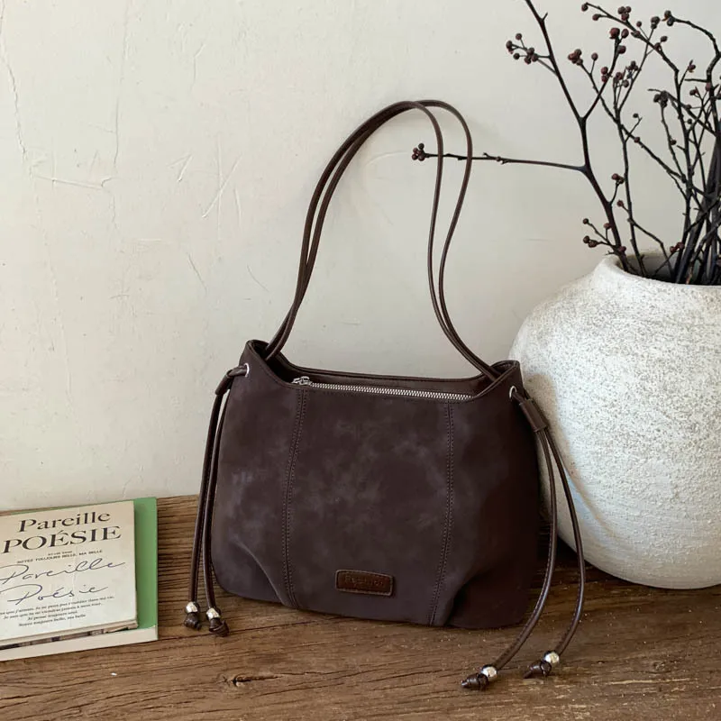 

Винтажная сумка-ведро 2025 года, шикарная женская сумка через плечо, модная сумка через плечо под мышками, универсальная пригородная сумка, текстурированная сумка-слинг