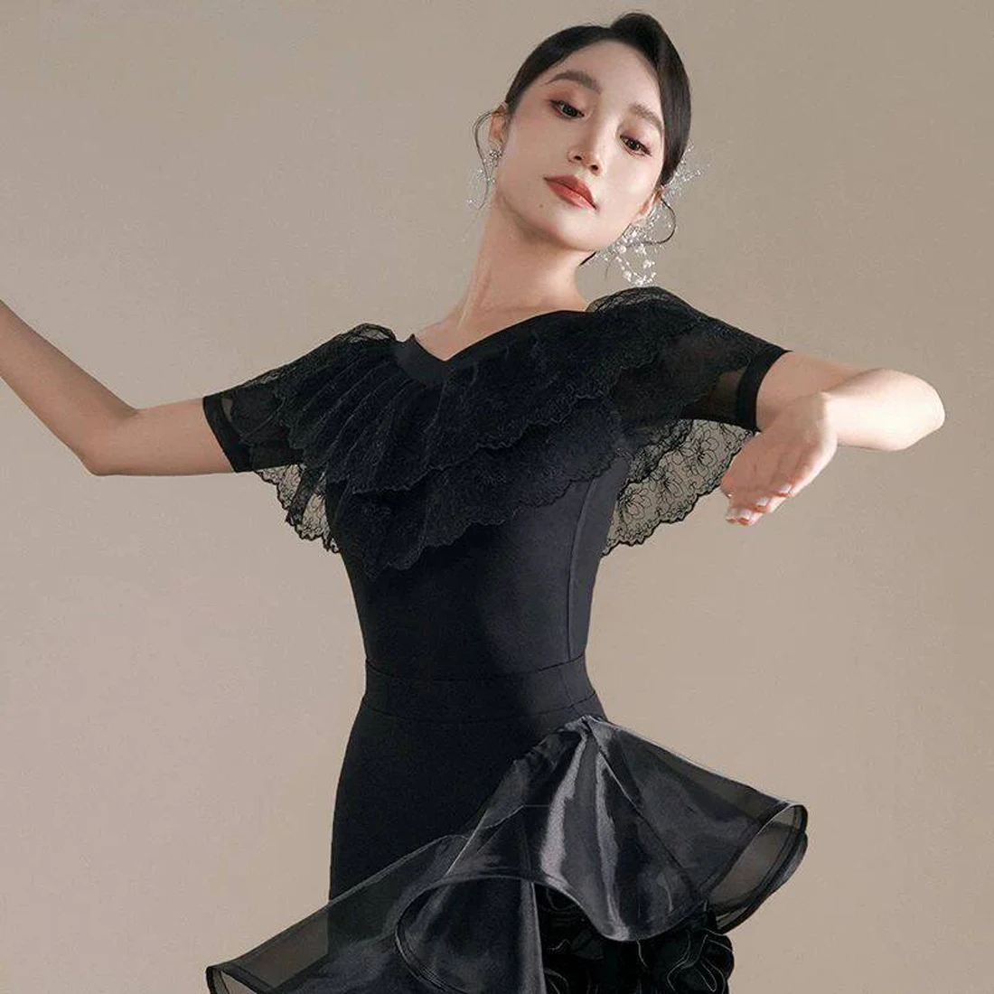 

Modern Dance Clothes For Women's Double-layered Lace Short-sleeved Tops Practice Clothes Ballroom Dance Flowers Big Swing Skirt