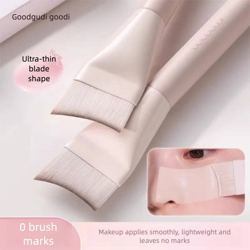 

Gudi Taoyao Crescent Foundation Brush Ultra-Thin Flat Head Seamless Application Non-Pore-Clogging Makeup Artist Tool