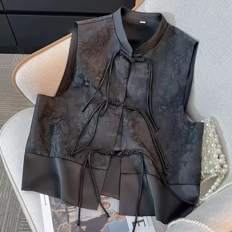 

New Chinese Black Vest Tops Women Loose Sleeveless Coat 2026 Spring Autumn Jacquard Camisole Ladies Cardigan Waistcoat Female