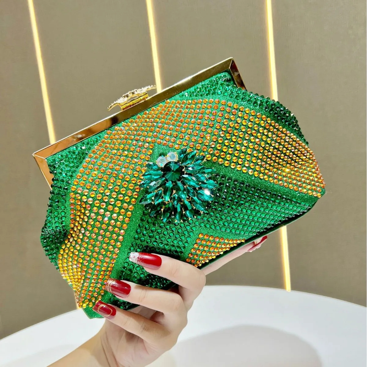 

Elegant Sparkling Evening Bag 2025 Green Rhinestone Handbag for Women Luxury Wedding Party Clutch Purse with Chain Shoulder Bags