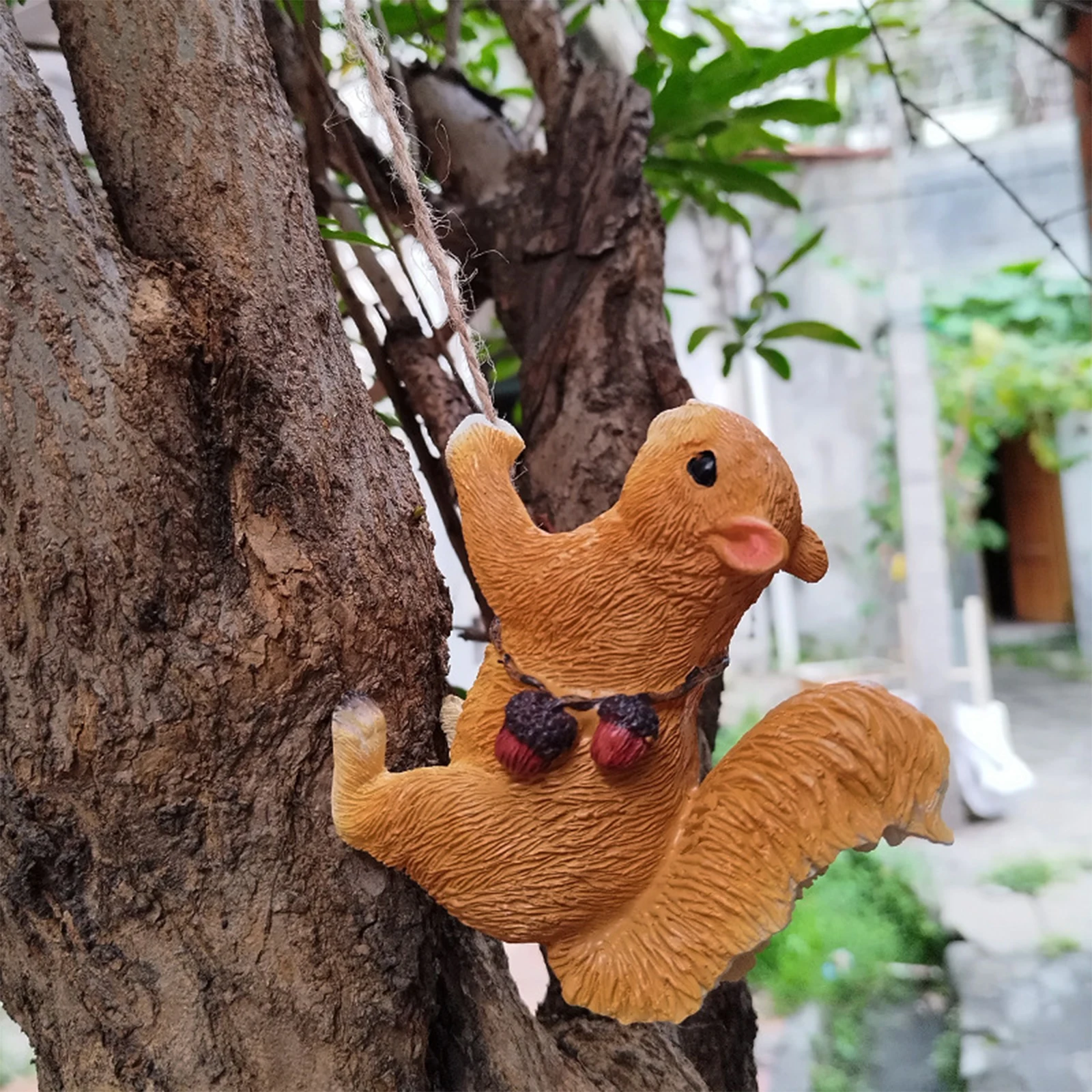 

Simulated Animal Garden Courtyard Decoration Tree Decorative Ornaments Fake Squirrel