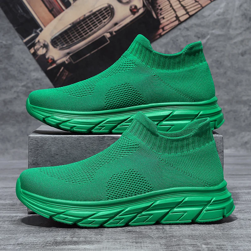 Venda quente barato tênis masculino moda verde tênis de corrida feminino meias respiráveis sapatos deslizamento-on leve unisex sapatos esportivos