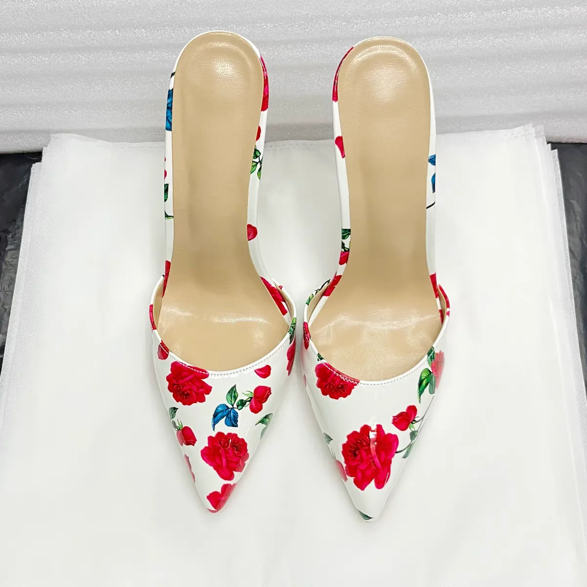 White Flower Pattern Slip On Pumps Thin High Heel Pointed Toe Fashion Cool 2025 Summer Big Size Woman Shoes Zapatillas Mujer