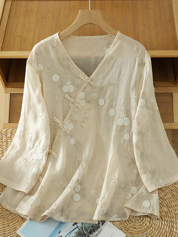 

Loose Casual Embroidered irt Large Size Women's Side Button V-ne Color Slimming Top Summer New Arrival