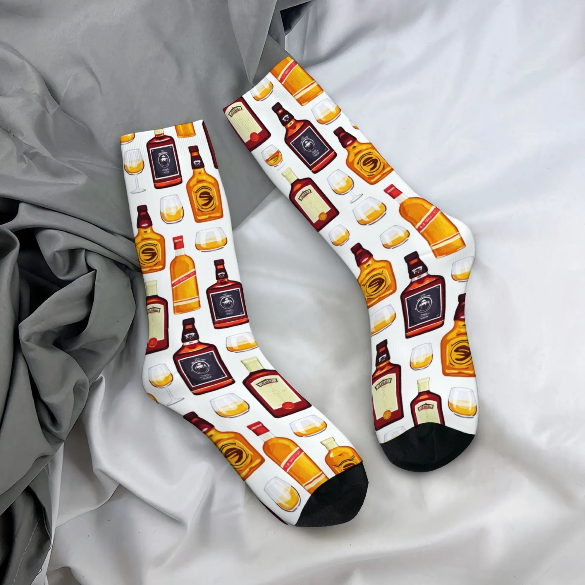 Calcetines de media pantorrilla para hombre con estampado de botella de whisky en toda la superficie, divertidos, novedosos, estilo retro Harajuku, cómodos, suaves y transpirables