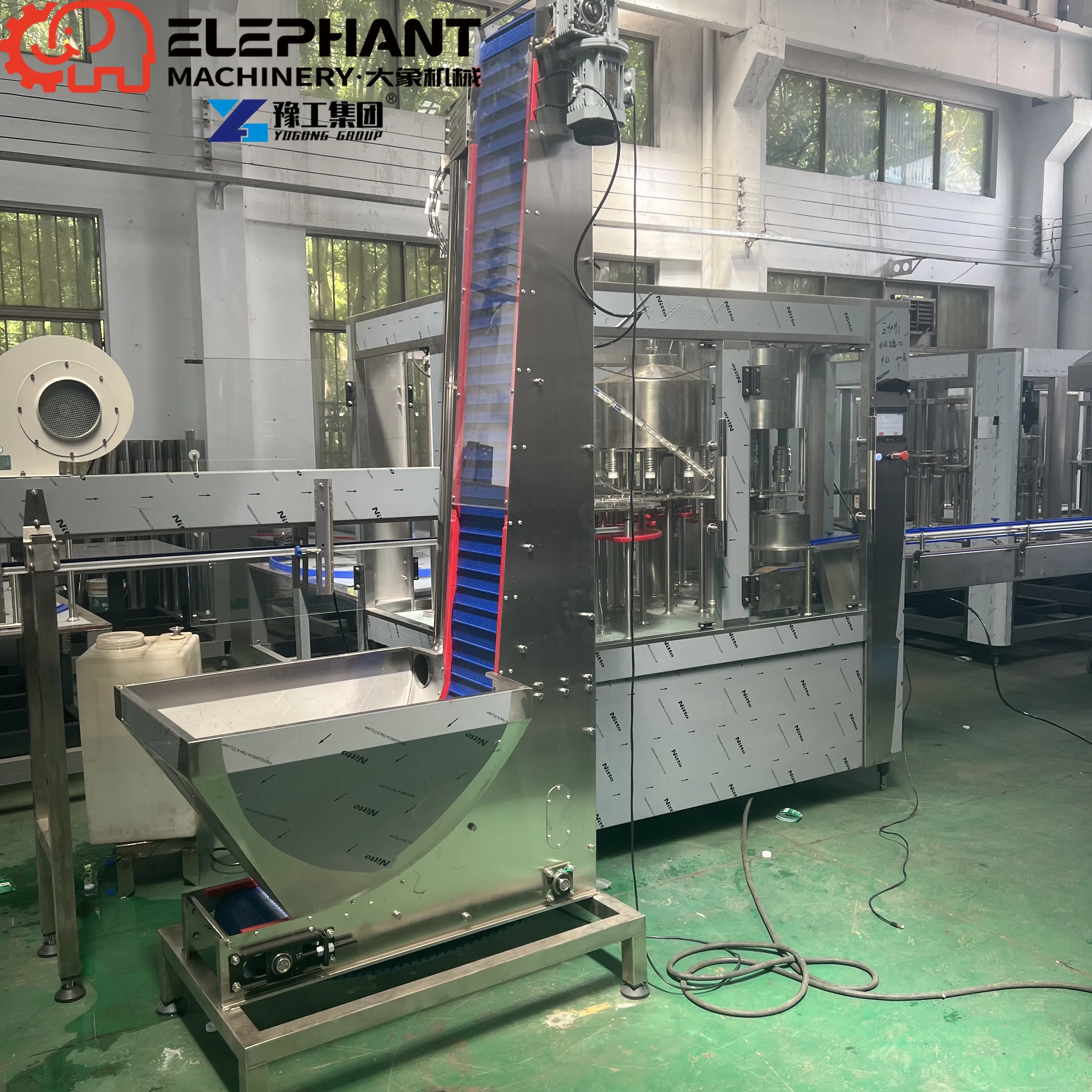 Automatic Olive /Palm /Sunflower/Beverage Liquid /Wine/Juice /Vegetable Edible Cooking Oil Filling Machines