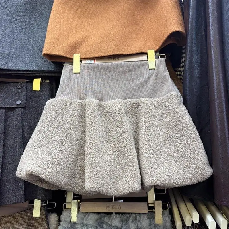 Wide Leg Shorts Women High Elastic Waist Korean Style Simple Autumn Winter Fluffy Loose Straight All-match Keep Warm Solid Soft