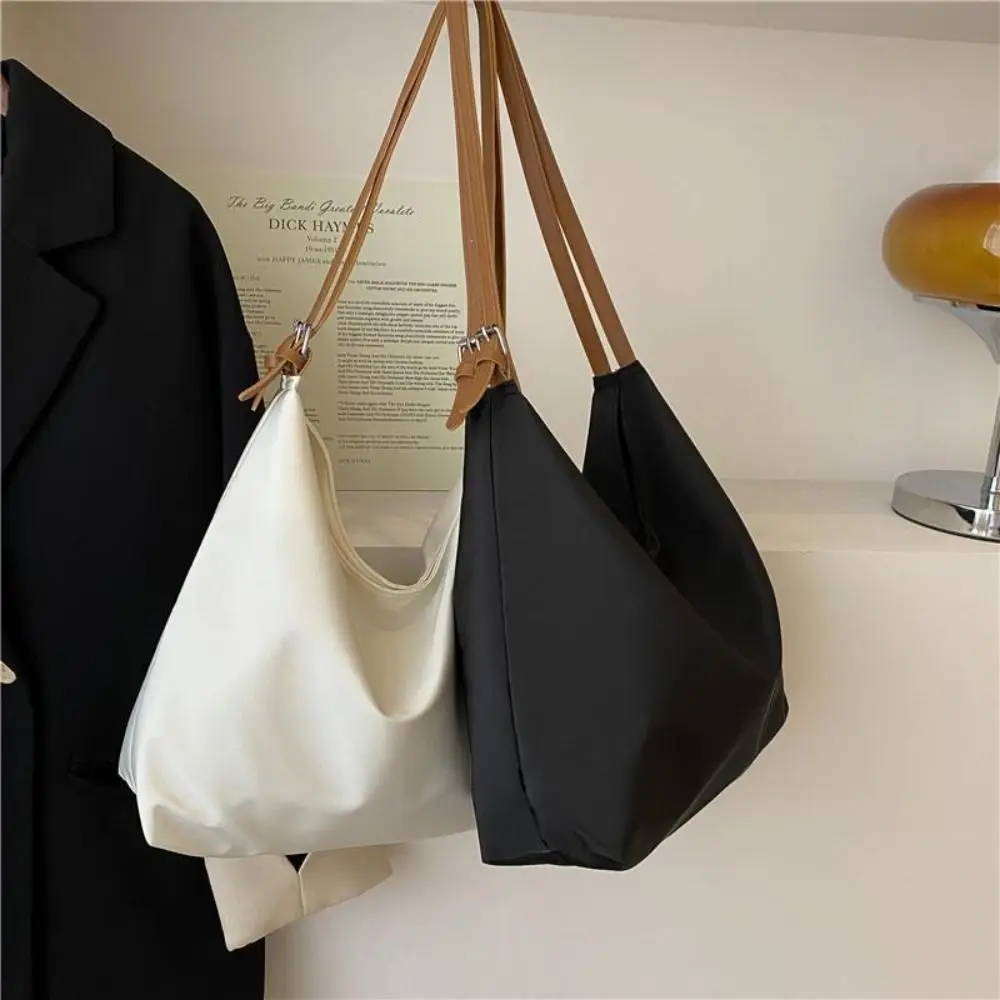 

Элегантная большая вместительная сумка-подушка на плечо, сумка-подушка, однотонная сумка для пельменей из искусственной кожи, сумка для мамы в корейском стиле, большая сумка, уличная одежда