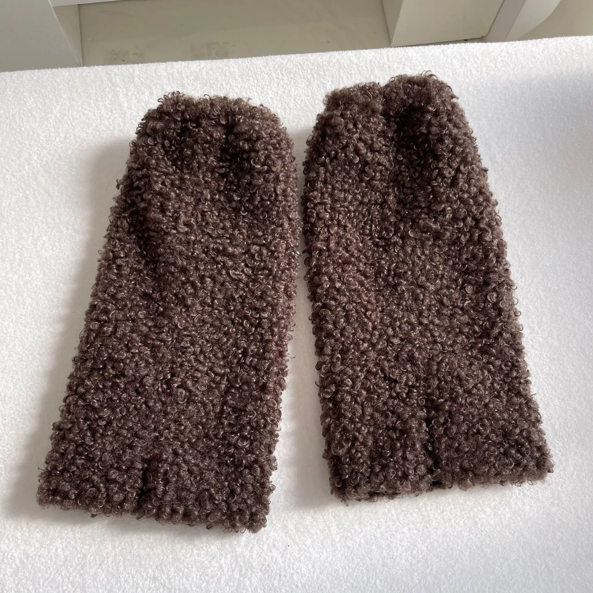 Winter Vintage Faux Lamb Fur Leg Warmers Millennium Y2K Curly Fur American Cute Slouch Leg Warmers Outdoor Warm Leg Warmers