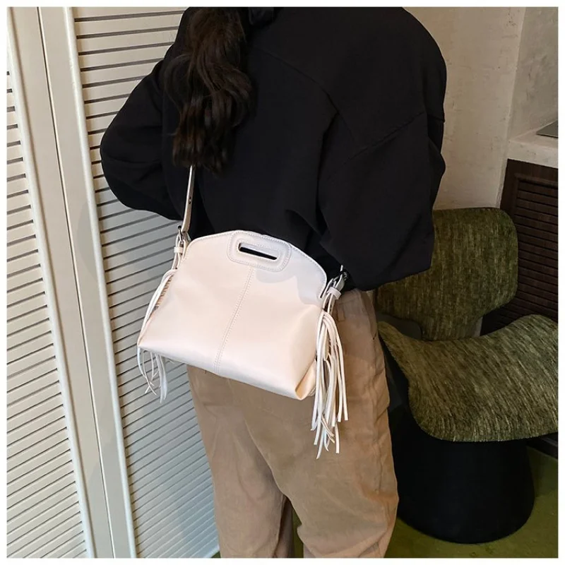 حقيبة كروس نسائية مصنوعة من جلد المنك المطبوع كاجوال اسكتلندا الراقية أنيقة وواسعة على الطراز اليومي