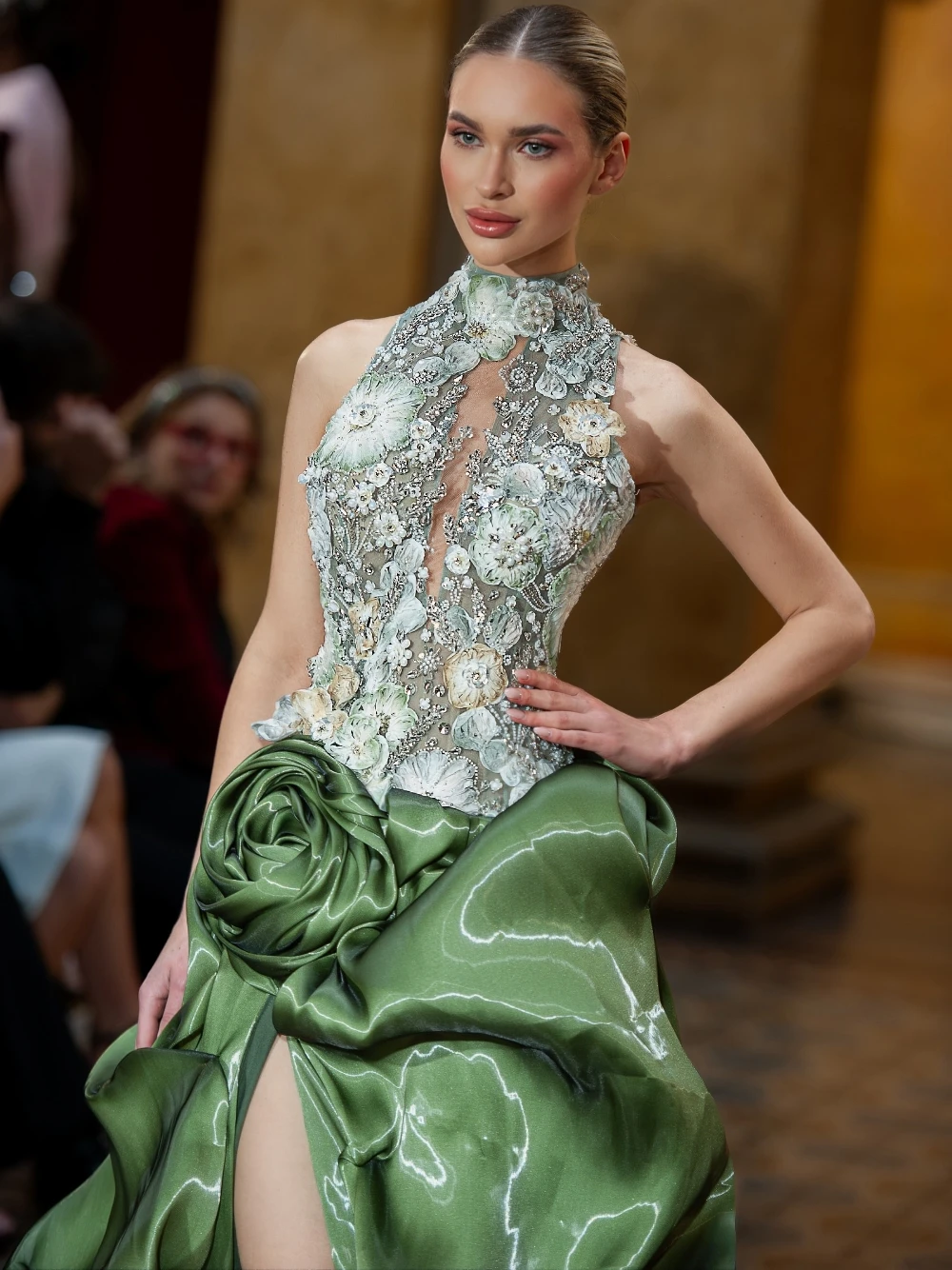 Green Halter 3D Floral Embroidery Evening Dress Customized Beaded Sheer Corset Satin High Slit Trailing Gown For Runway Show