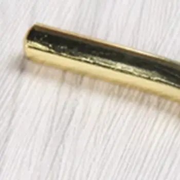 

Комплект из 2 крюков-держателей для бильярдного кия, крепление на бортик стола, для кия и шаров, аксессуары для бильярда и снукера