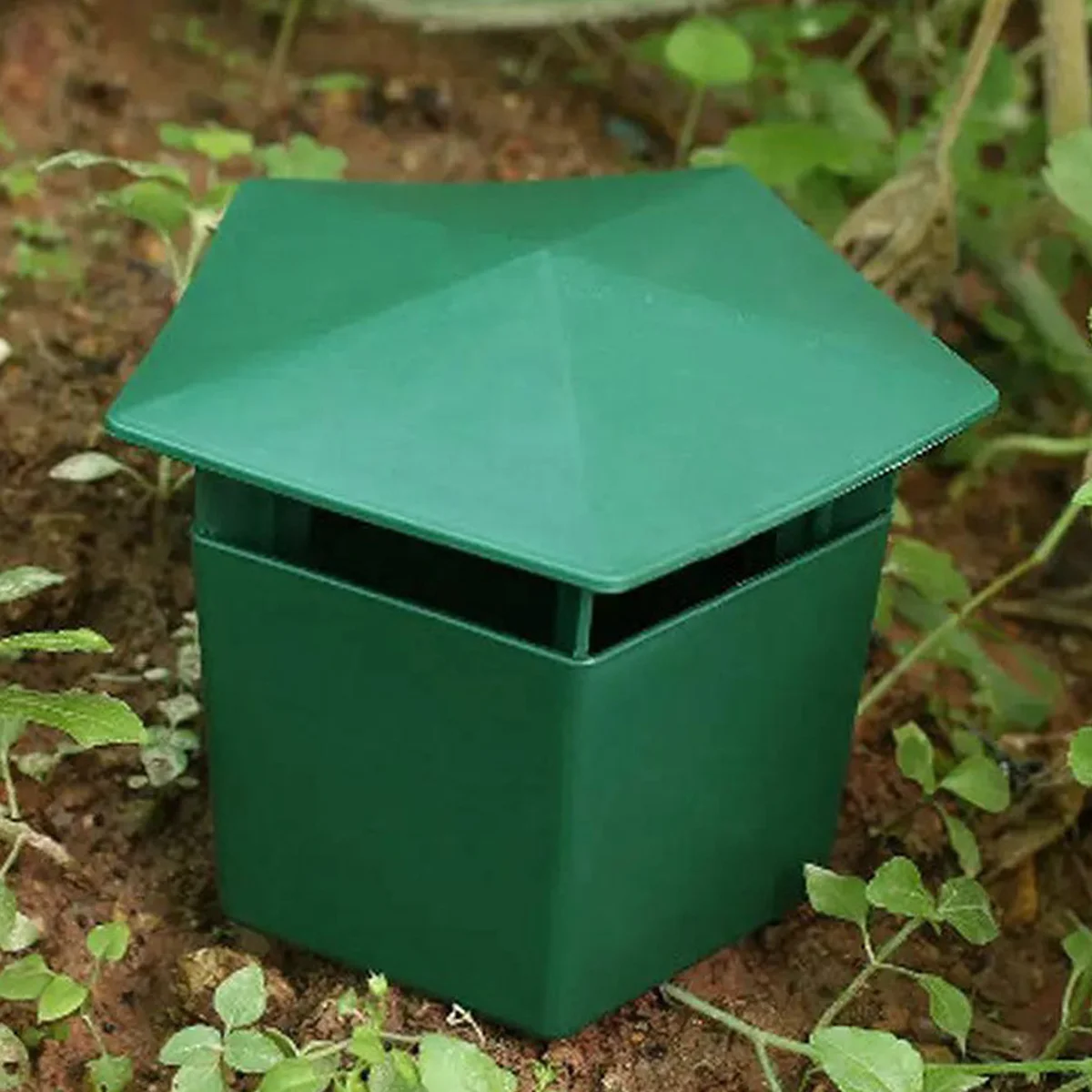 [Exquisite Snail Trap] Durable High-Quality Snail & Slug Trap - Safe Plastic Cage for Vegetables and Flowers Gardening tools