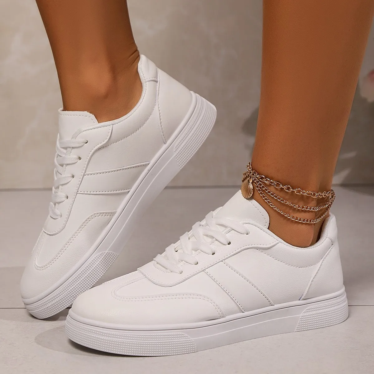 New Hot Selling Fashion White Sneakers Women Hot Casual Skate Flat Shoes for Women Spring Lace Up Casual Leather Sneakers Female