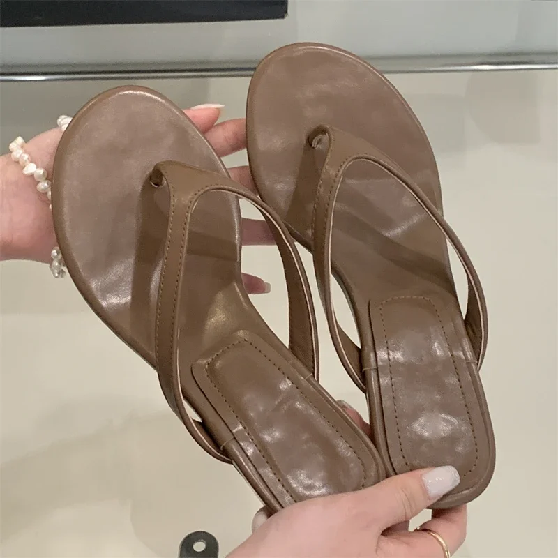 Aneikeh 2025 moda Sexy poco profundo tacones bajos mujeres punta abierta redonda Clip dedos al aire libre sandalias zapatillas mulas Chaussure Femme