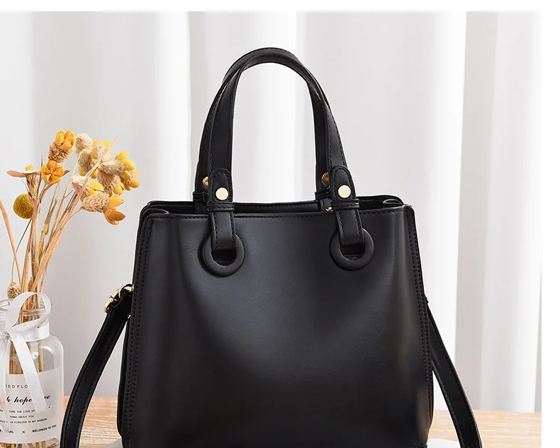 YUNFAN 2024 Brand Woman fashion large capacity canvas handbag high quality chain bag Tote bag Shoulder Bags