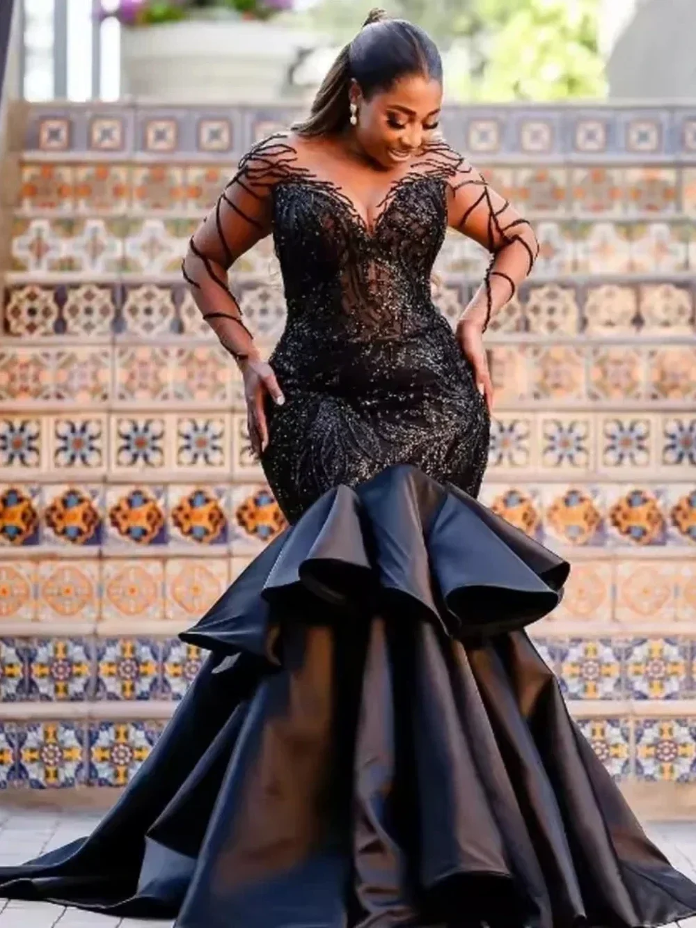 Sexy Phantom Long Sleeve V-Neck Formal Ball Dress Customized Elegant Black Mermaid Layered Patchwork Bead Party Evening Dress