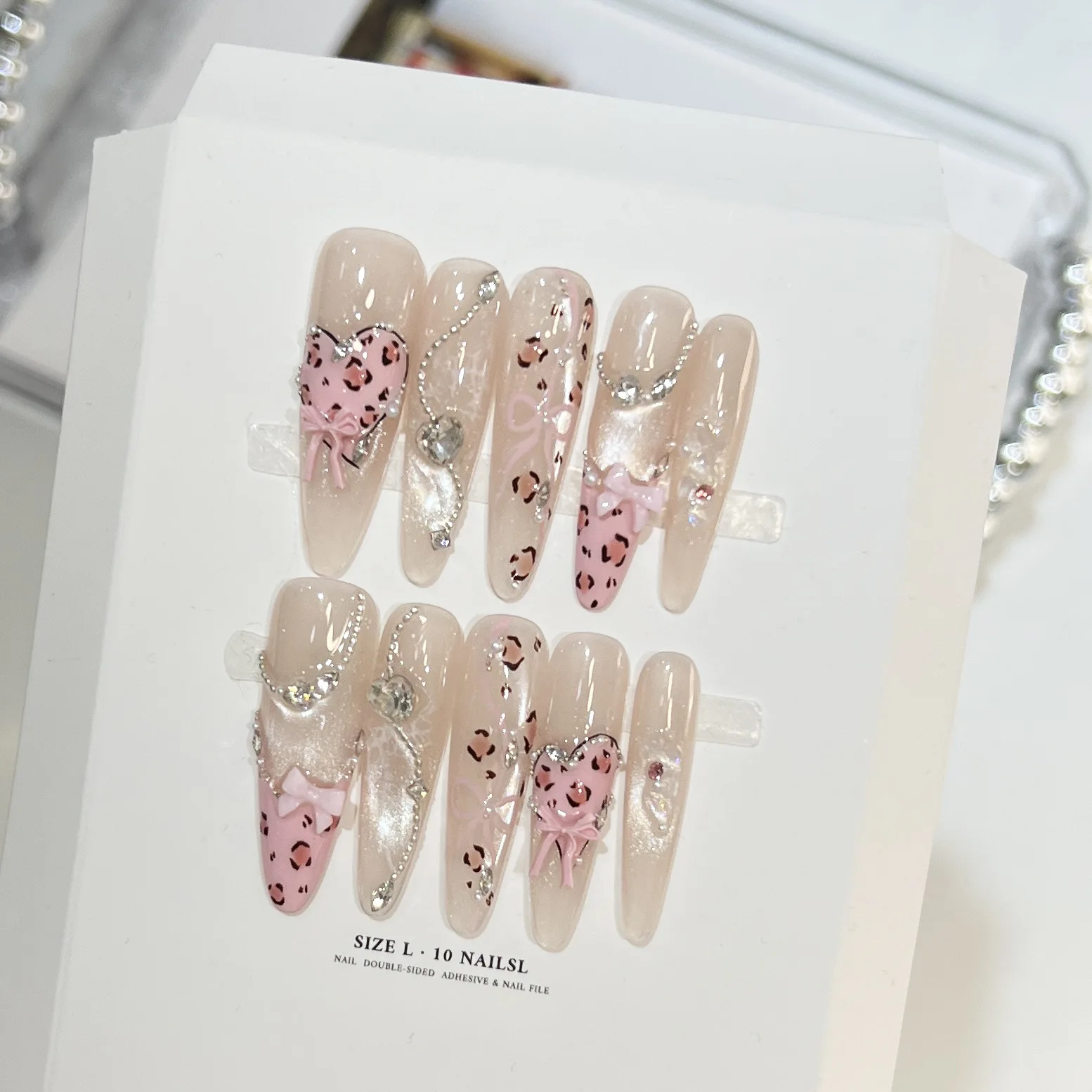 

10 шт., длинные ногти ручной работы на шпильках, телесный кошачий глаз, розовый леопардовый узор, французский дизайн с бантом, накладные ногти, носимые ногти для девочек