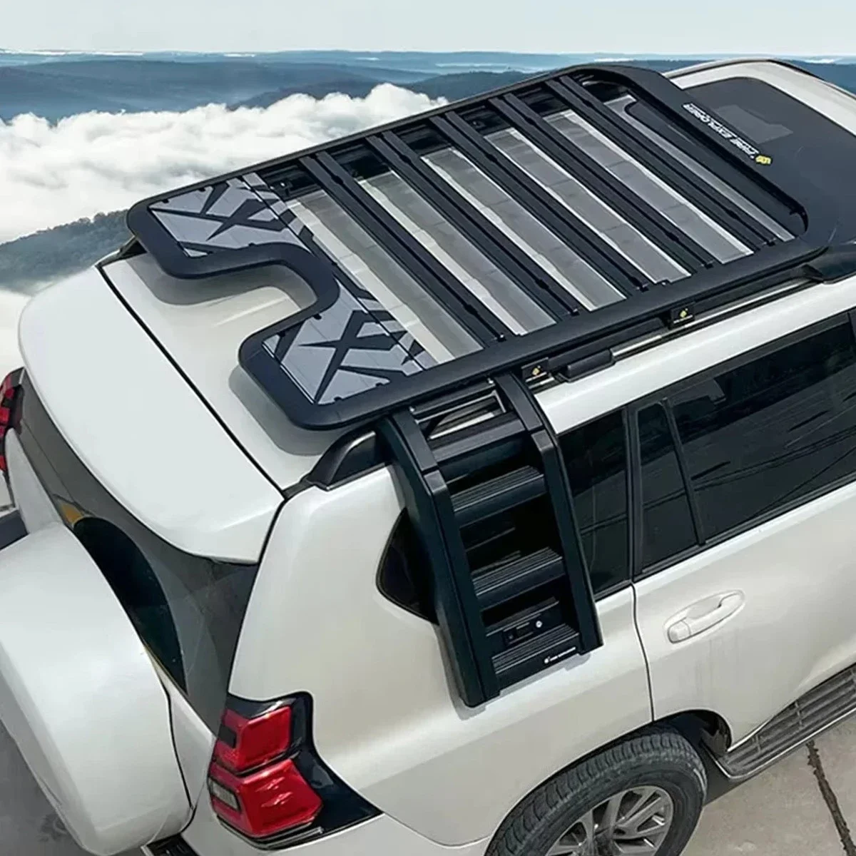 Suitable for Toyota's Domineering Prado Land Cruiser Superb Roof Luggage Rack Expansion Platform Frame Modification！