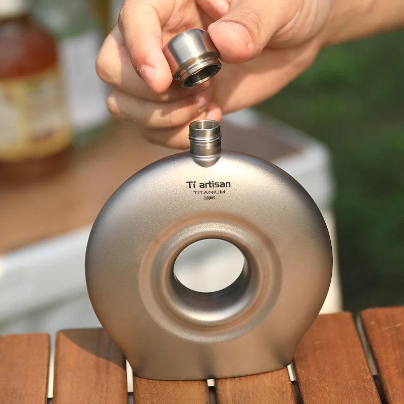 

Titanium Craftsman Pure Titanium Portable Wine Bottle Outdoor Camping Portable Titanium Flat Wine Bottle