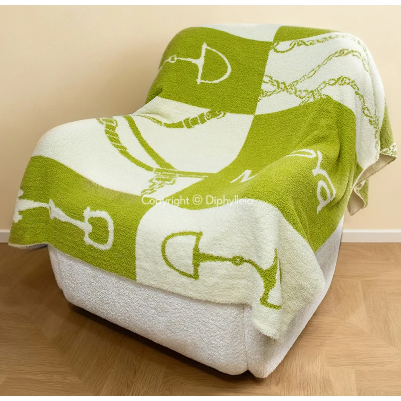 Diphylleia H Style Inspired Classic Equestrian Bit Pattern Decorative Throw Blanket Moss Green White Shawl Bed Scarf 130x170cm