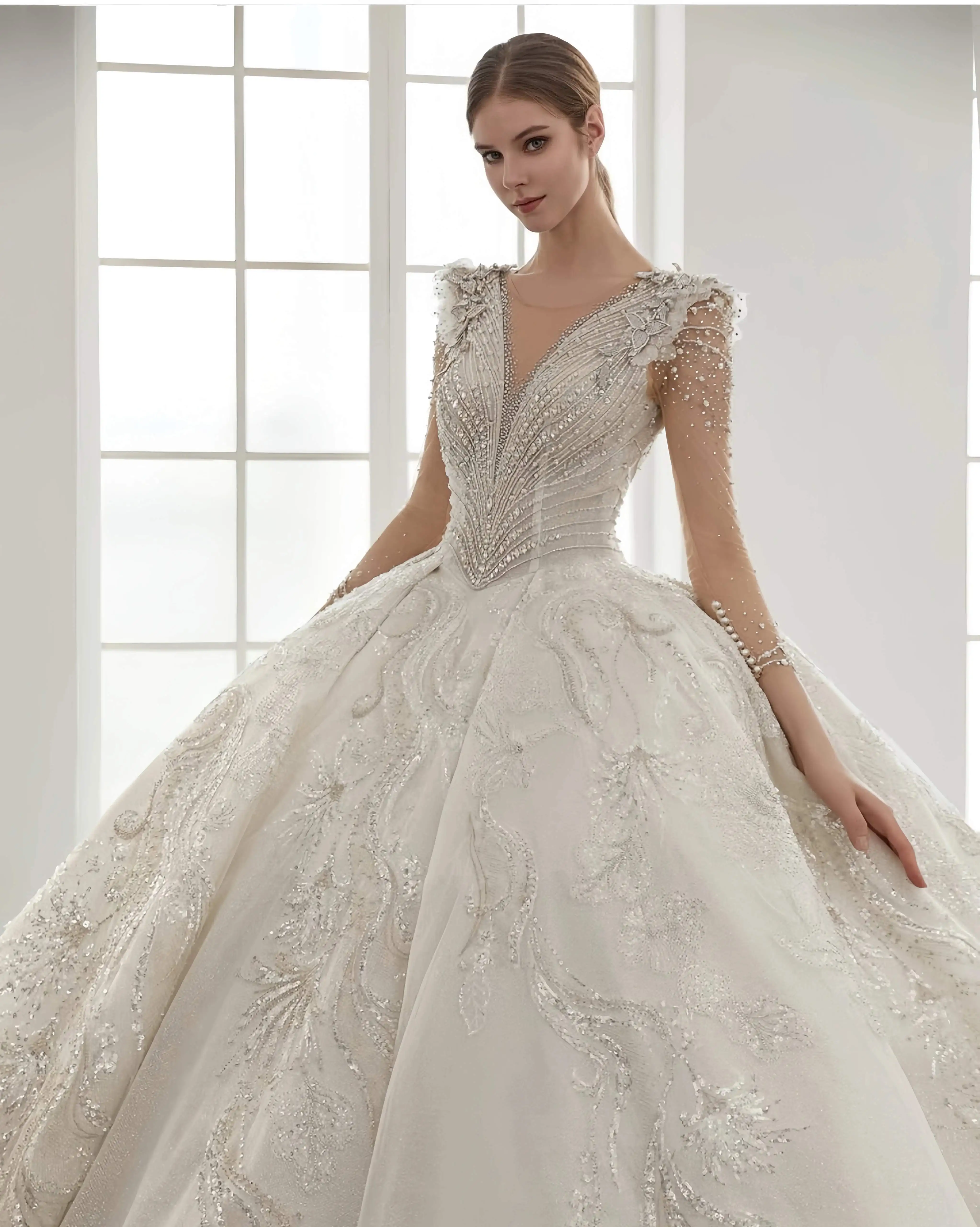 Customzied Exquisite V-neck long-sleeved Ball Gown beaded luxury wedding dress vestidos de novia amanda novias