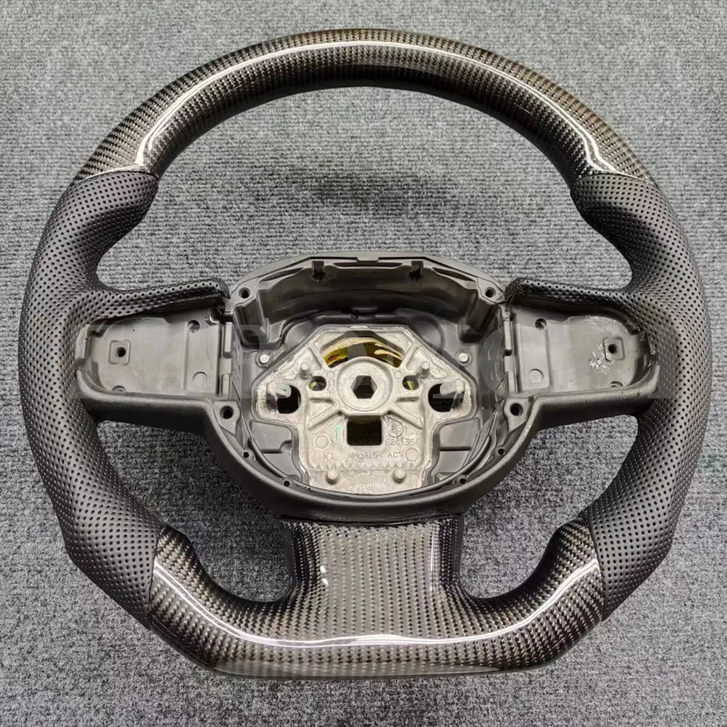 100% Real Carbon Fiber Steering Wheel Compatible With Volvo