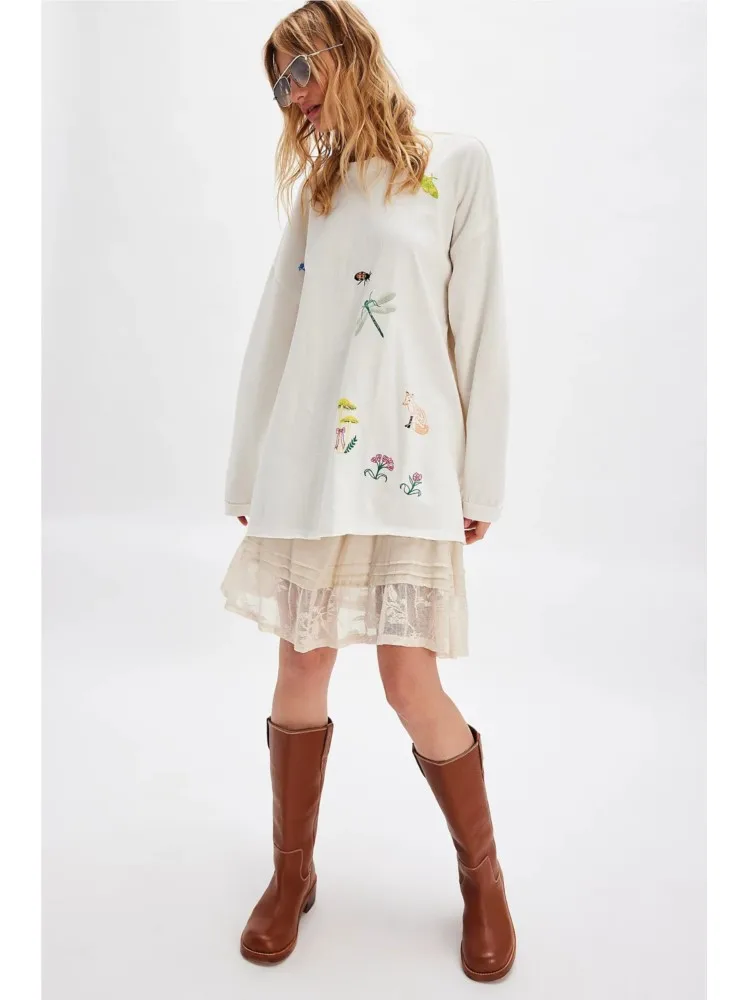 Women's Cartoon Embroidery Sweatshirts Ladies Chic Tops Long Sleeve O-neck Spring Autumn Female Fashion Casual Loose Pullovers