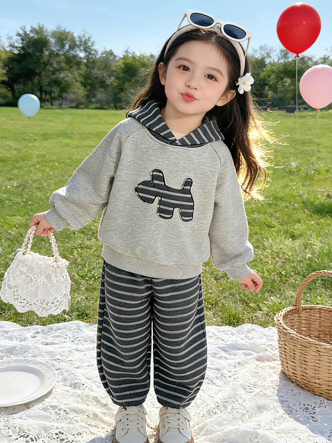 

Весенний комплект одежды для девочек: рубашка с длинным рукавом и вышивкой, полосатые повседневные брюки, дышащий и удобный детский костюм