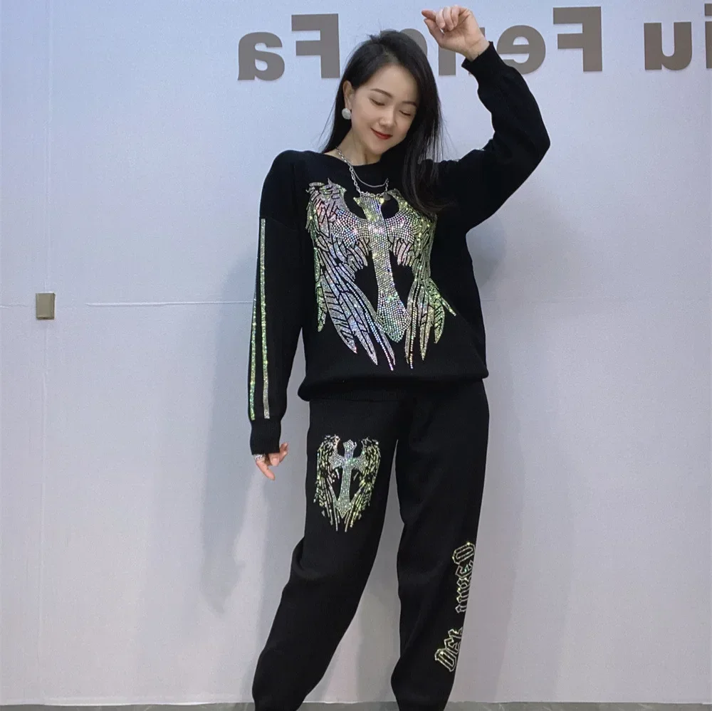 

Casual Knitting Two Piece Sets Womens Outifits Fashion Wings Diamonds O Neck Tops Pants Set Women Tracksuit Pantalon Pour Femme