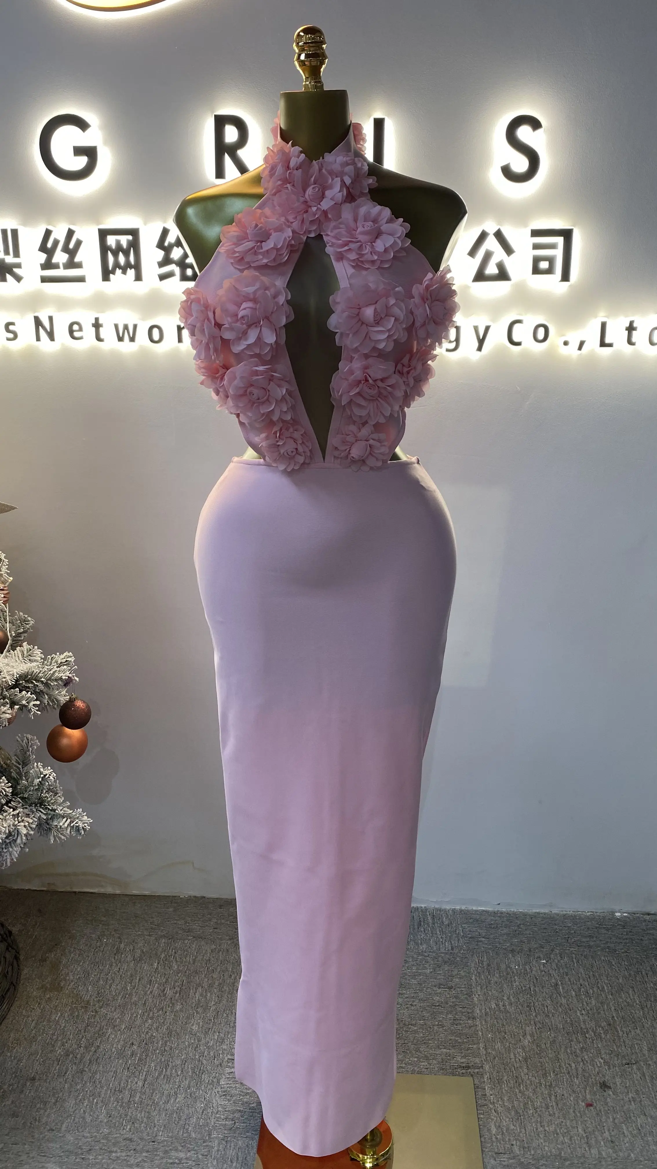 

New autumn dress, fashionable and sexy 3D floral cutout backless halter top, party bandage dress-GZXX108