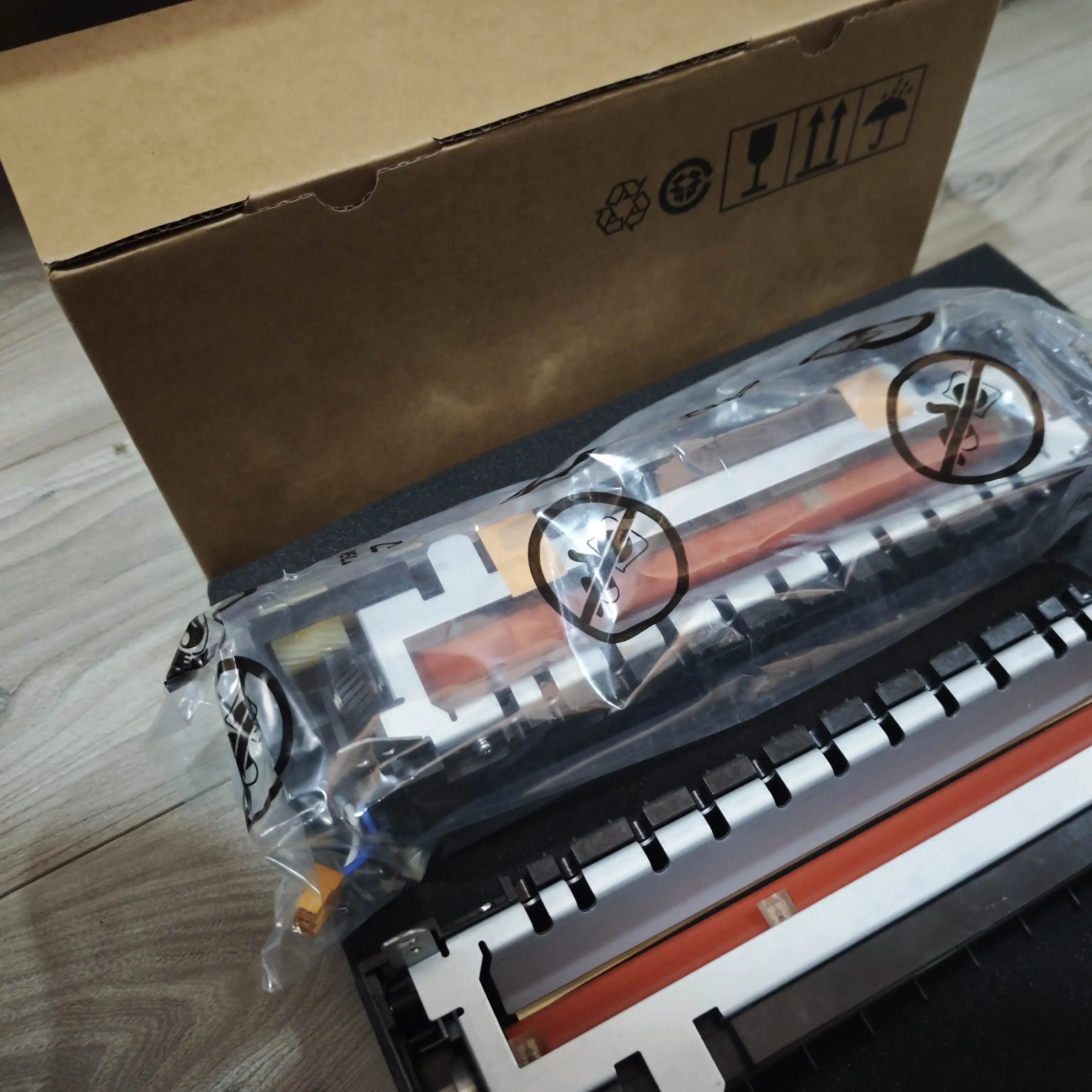 

Fuser Unit ASSY For Xerox Phaser 6510 6510DN Workcenter 6515 6515n MFP Laser Printer