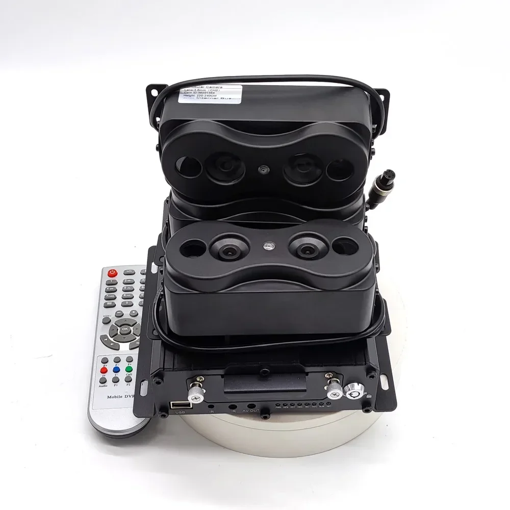 2025 FL & OEM 2-Door People Counter 3D Infrared System with 95% Accuracy for Bus Passenger Counting