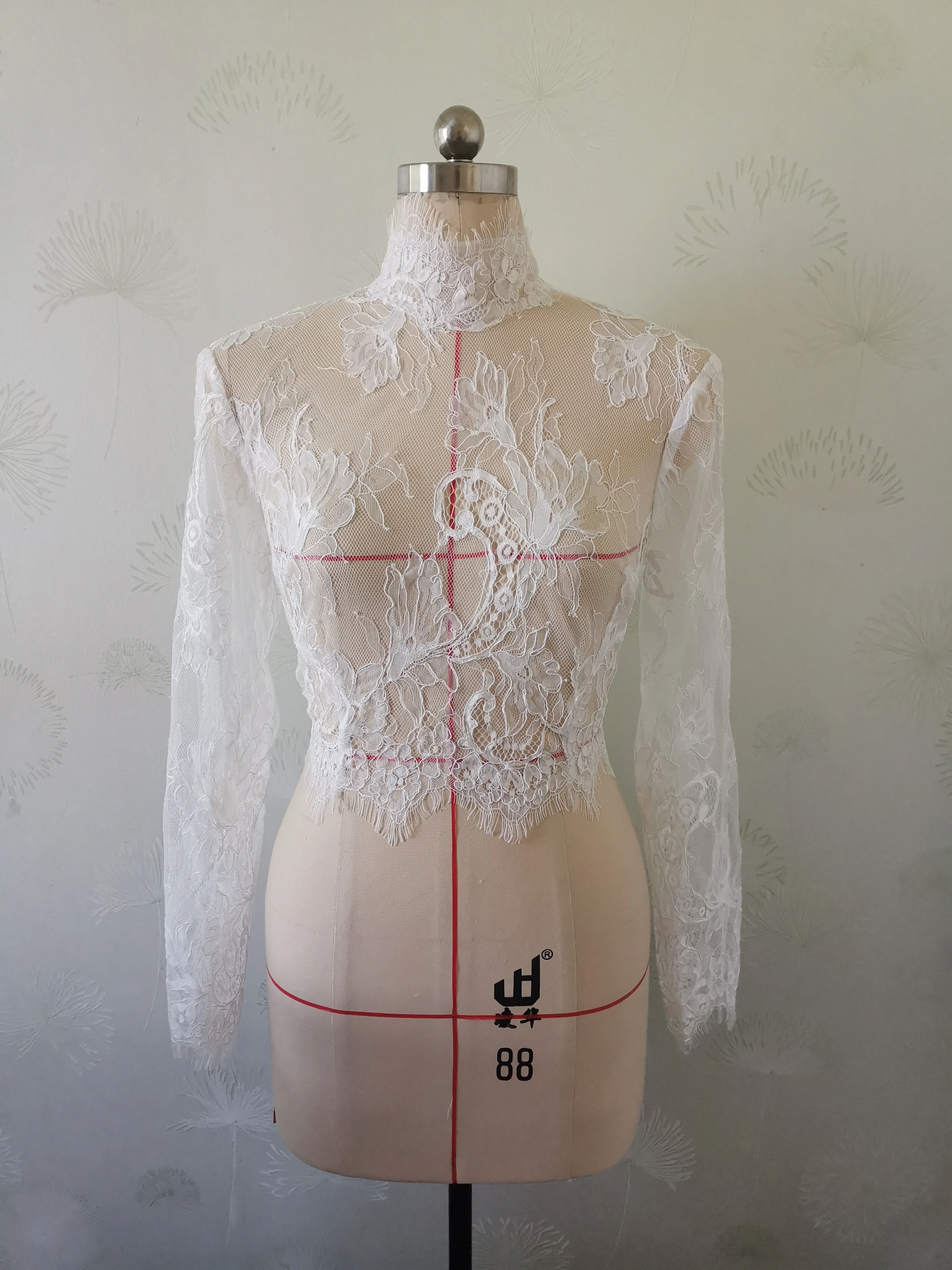 Gohypscavate giacche da pranzo in pizzo a maniche lunghe Bolero donna da sposa in pizzo Appliqued Wrap Buttons Back Shrug Cape