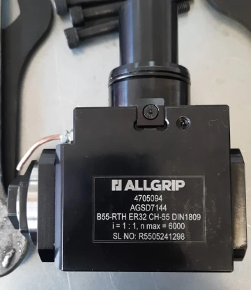 BMT55-90 °   - ER32(1개)