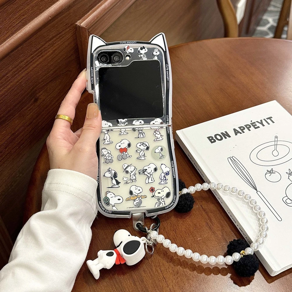 3D Cute Cartoon Snoopy Charlie Brown Phone Case For Samsung Galaxy Z Flip 7 6 5 Case Soft TPU Back Cover For Z Flip 3 4 view 4