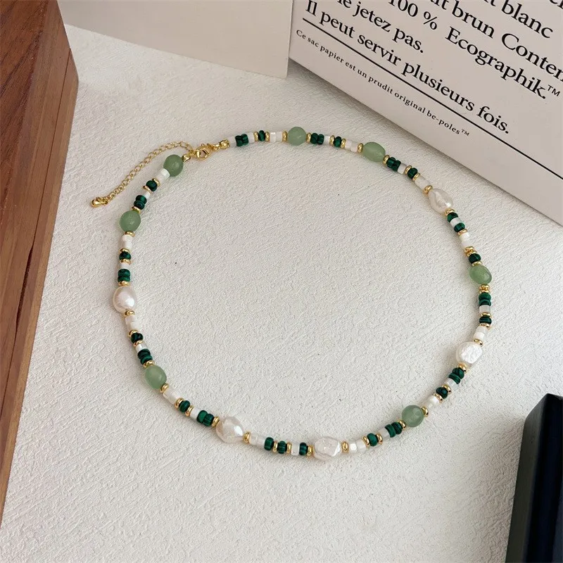 

Young Women's Pick Natural Pearl Malachite Green Bead Choker - White-Green Contrast Design Fresh Style Stackable Dainty Jewelry