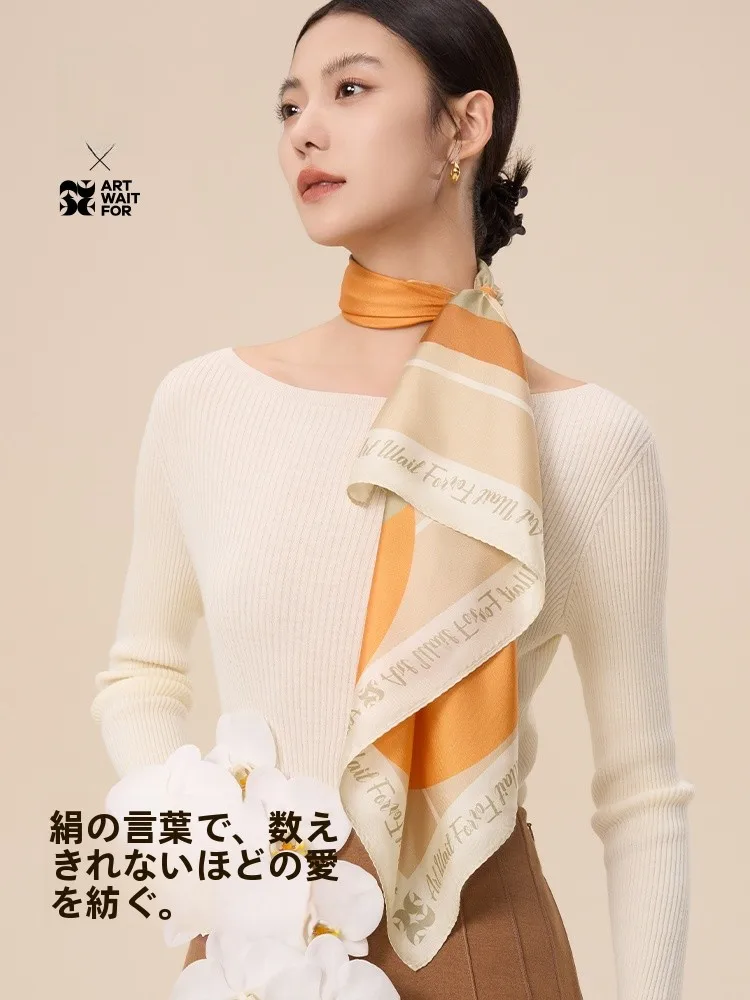 nouveau-foulard-carre-en-soie-pour-femme-polyvalent-et-tendance-motif-vegetal-decoratif-ideal-cadeau-d'anniversaire-livre-en-coffret