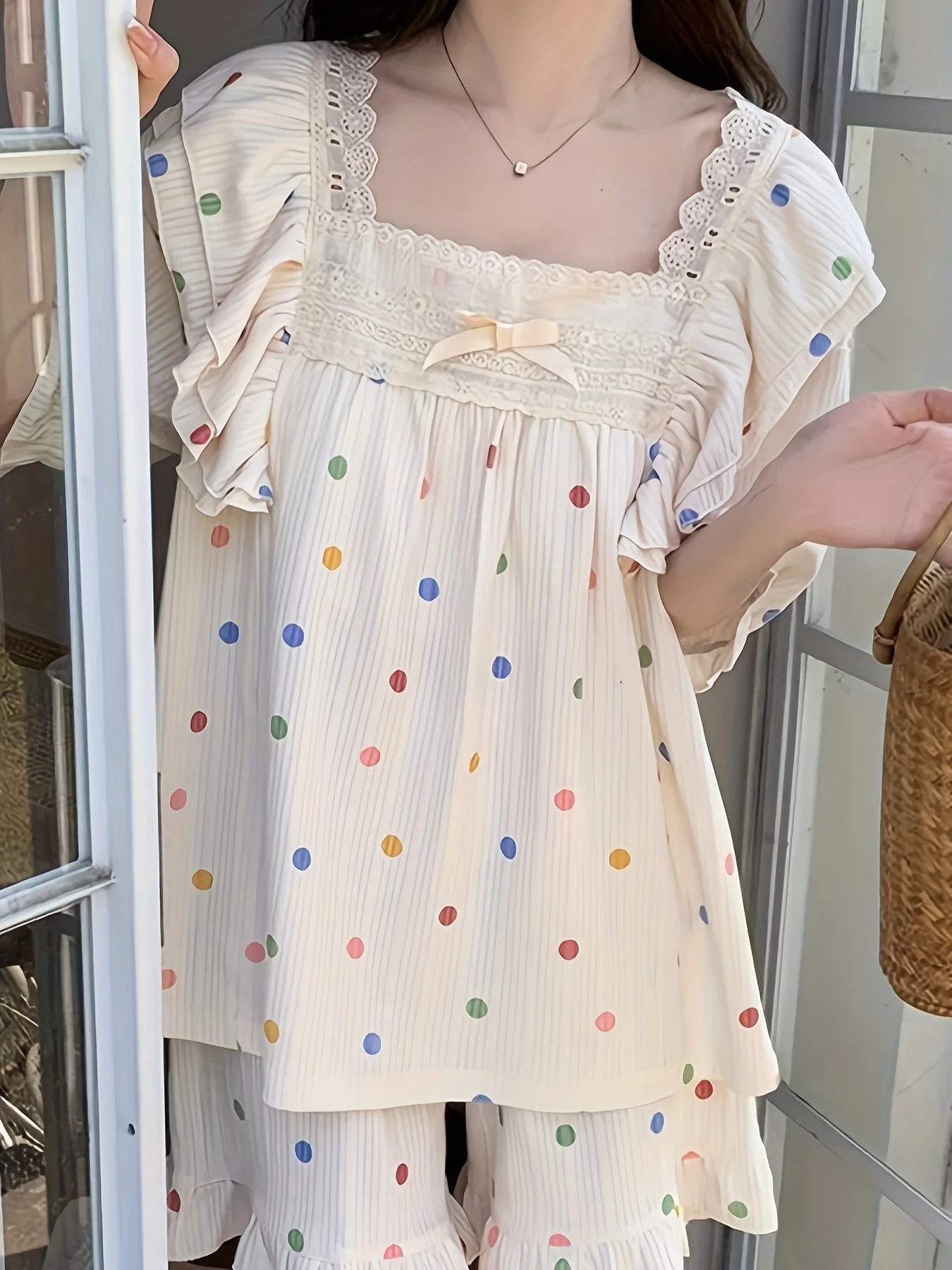 

Пижамный комплект со встроенным бюстгальтером и камзолом — одежда для сна с милым квадратным вырезом в горошек, летние шорты с короткими рукавами для женщин, Брендовый комплект