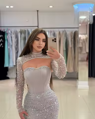 customized Celebrity Prom Dresses Ruffle Boat Neck Formal Occasion Party Gowns Pleated Floor Length Evening Dress