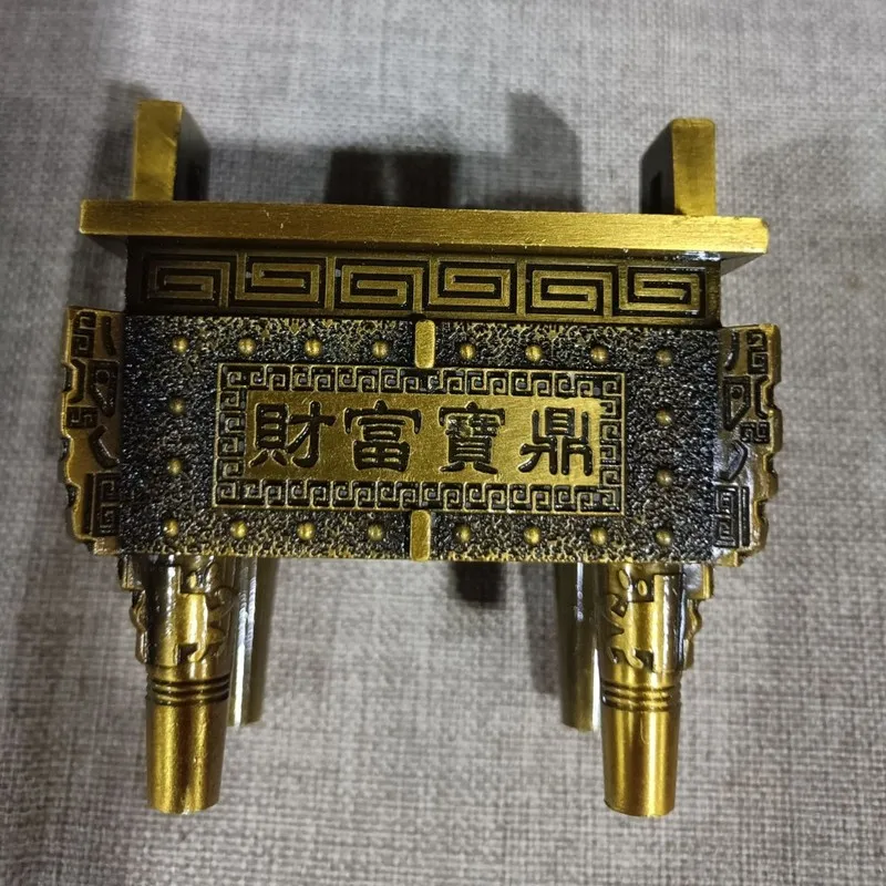 Wealth Treasure: Timeless Splendor - Artistic Decorative Pieces for Home and Office