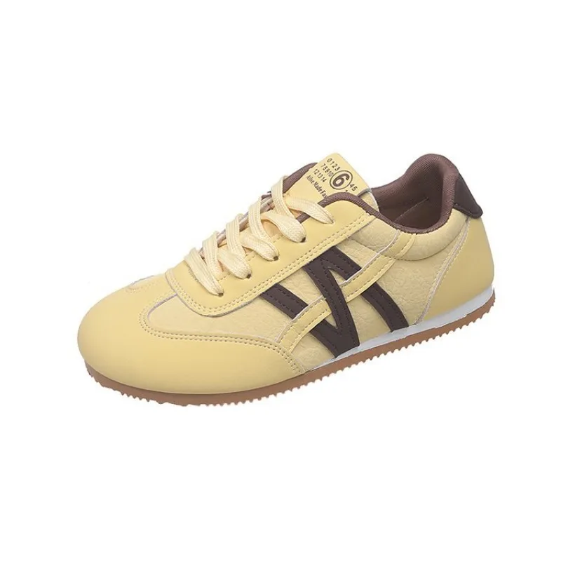 

2025 autumn new flat shoes new Korean version ins girls non-slip Forrest Gump board shoes casual shoes