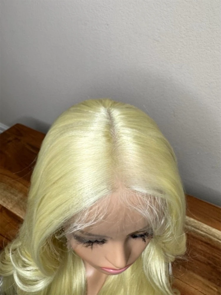 شعر مستعار أشقر 613P دانتيل أمامي الجزء الأوسط مموج بطبقات 26 بوصة طويلة الحرارة موافق