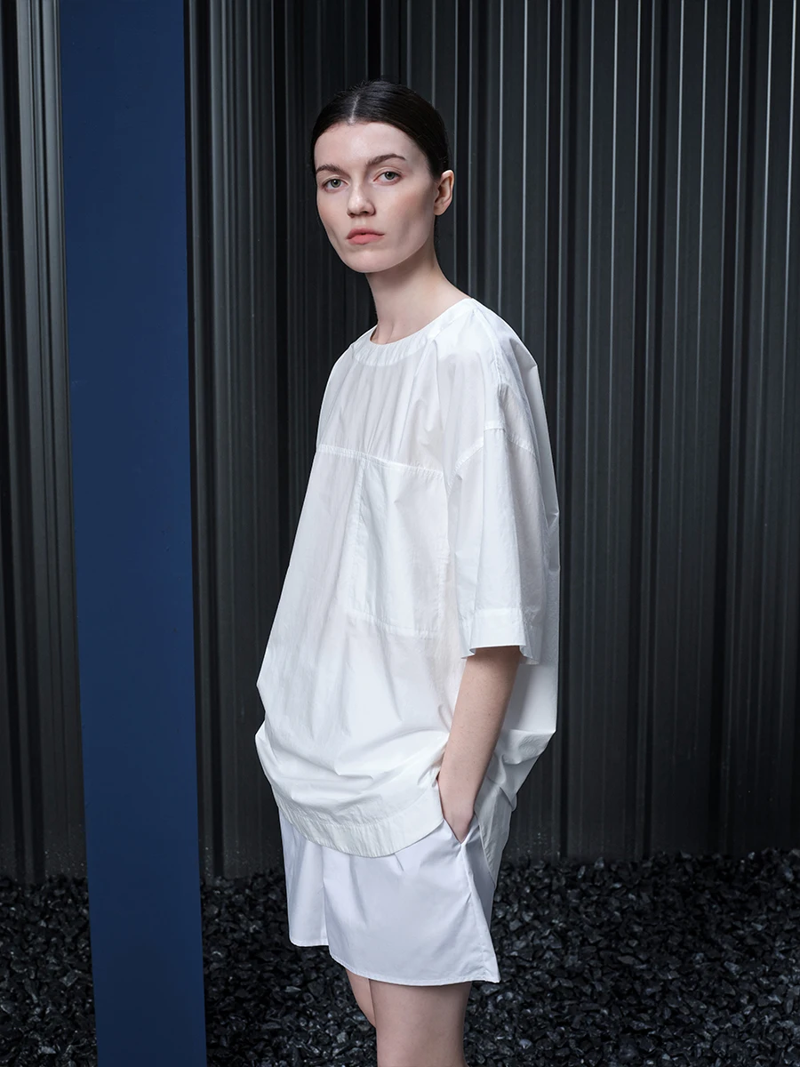 

Белая круглая футболка женская, летняя новинка 2025 года, с рукавом до локтя, свободного кроя, удобная, уникальная и особенная, из хлопка, повседневная