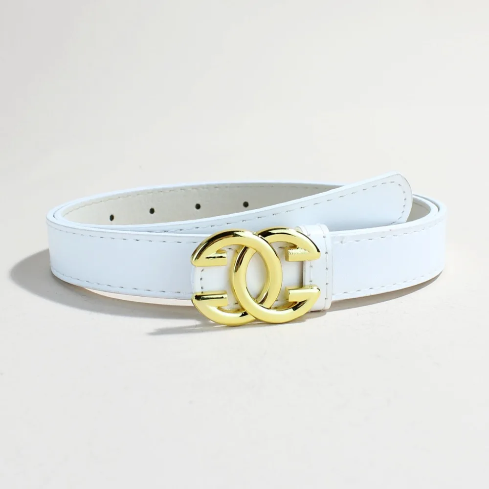 La hebilla de aleación con letras, cinturón versátil duradero y retro, informal moderno y moderno, es un regalo de cinturón para mujeres jóvenes.