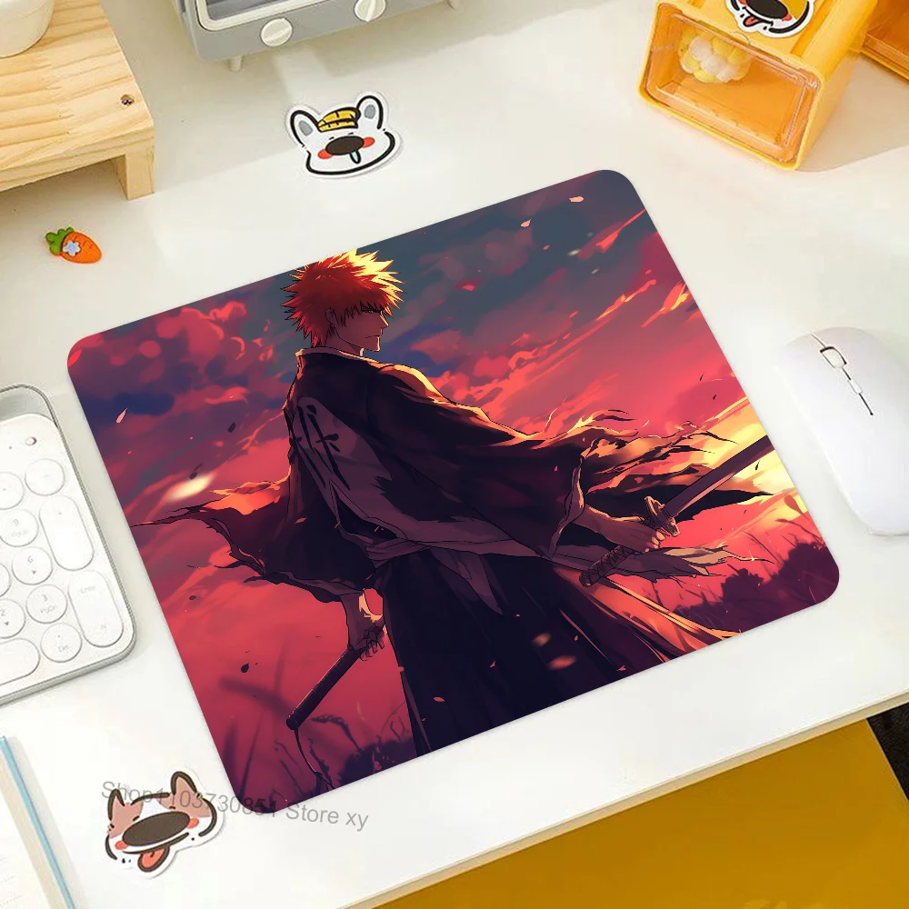 Anime BLEACH Mousepad Small LockEdge Mouse Pad For Gamers Computer Desk Pad Rectangular Anti-slip Rubber